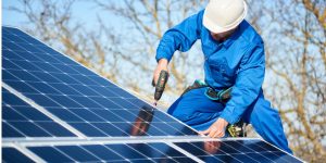 Installation Maintenance Panneaux Solaires Photovoltaïques à Placé